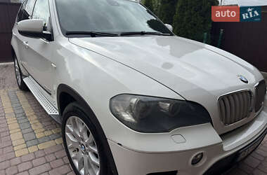 Внедорожник / Кроссовер BMW X5 2010 в Полонном