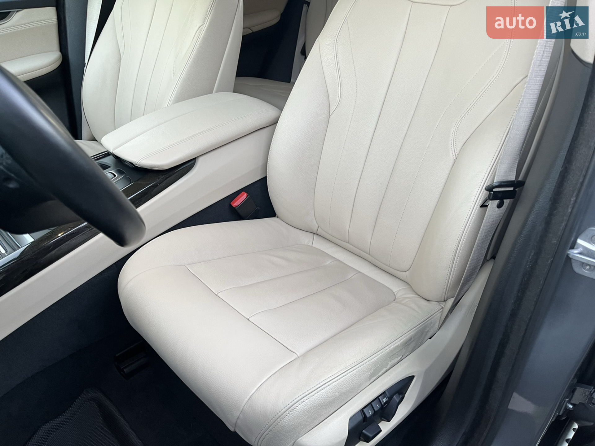 2016 BMW X5 - мініатюра 3