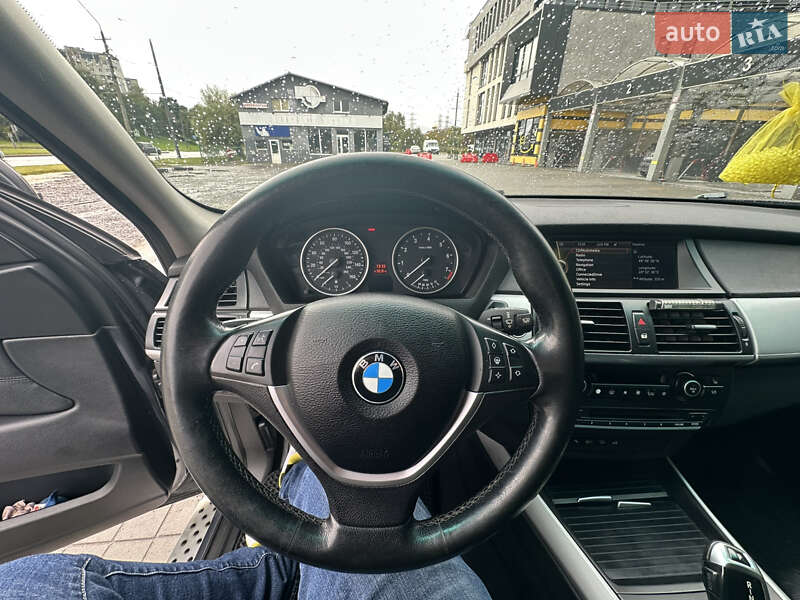 Внедорожник / Кроссовер BMW X5 2013 в Львове