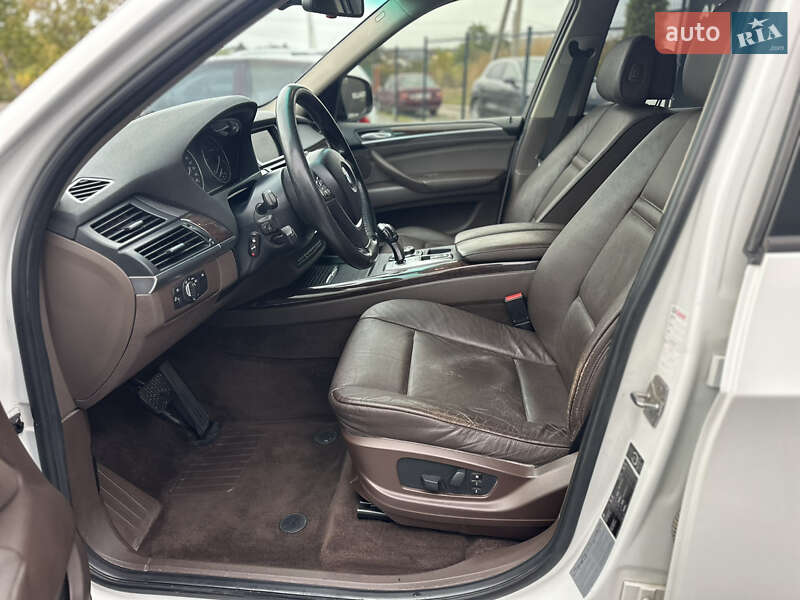 Позашляховик / Кросовер BMW X5 2010 в Вінниці