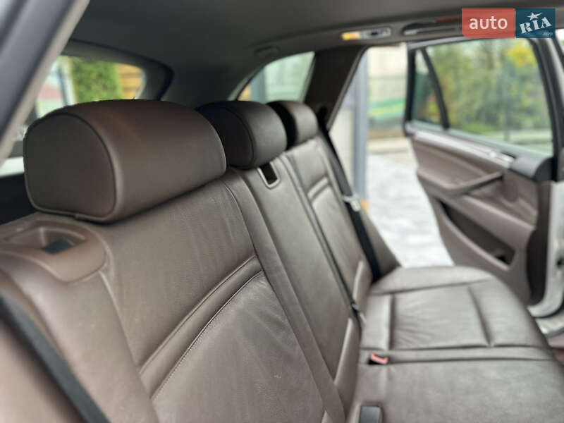 Позашляховик / Кросовер BMW X5 2010 в Вінниці