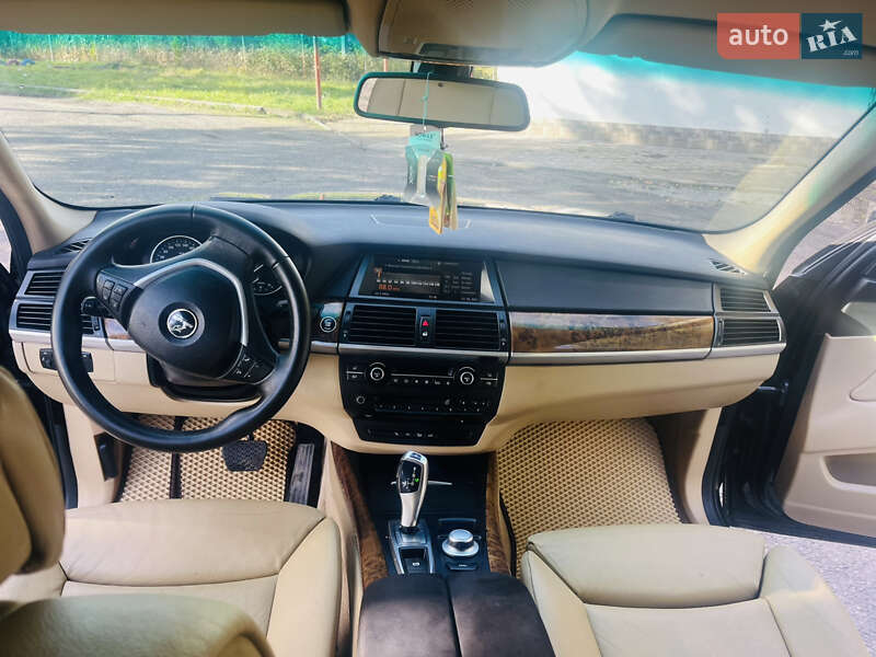 Внедорожник / Кроссовер BMW X5 2007 в Ивано-Франковске