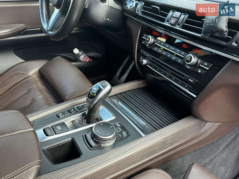Позашляховик / Кросовер BMW X5 2015 в Дніпрі