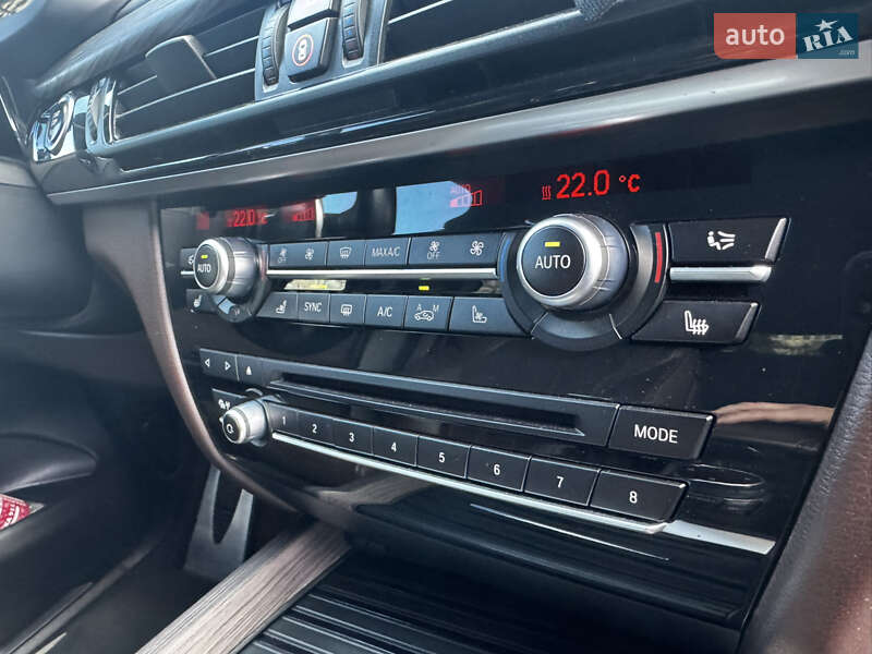 Позашляховик / Кросовер BMW X5 2015 в Дніпрі