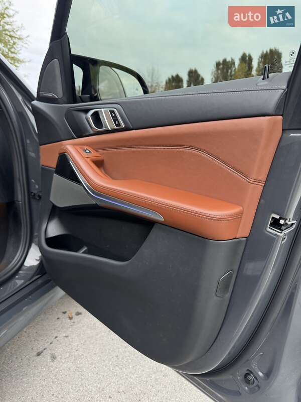 Внедорожник / Кроссовер BMW X5 2024 в Киеве