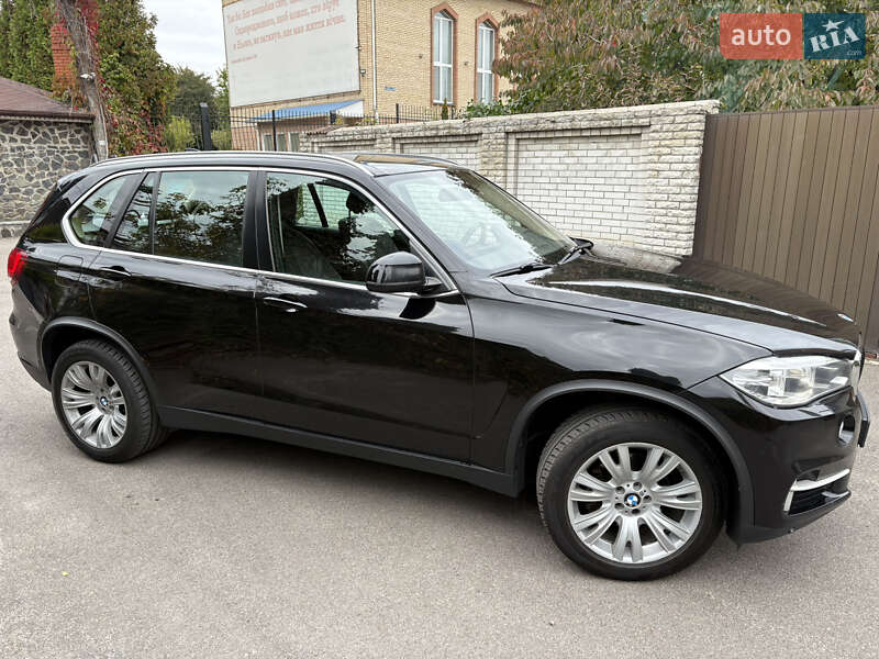 Позашляховик / Кросовер BMW X5 2015 в Києві