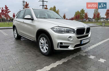 Позашляховик / Кросовер BMW X5 2016 в  фото 3 Позашляховик / Кросовер BMW X5 2016 в