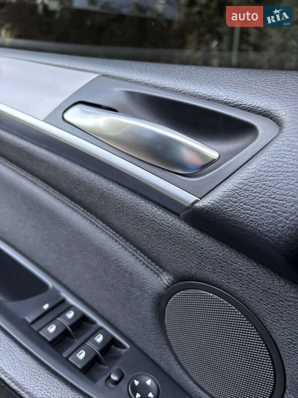 Позашляховик / Кросовер BMW X5 2012 в Запоріжжі