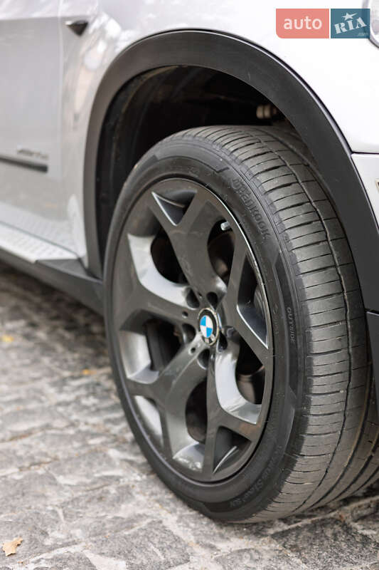 Внедорожник / Кроссовер BMW X5 2011 в Черновцах