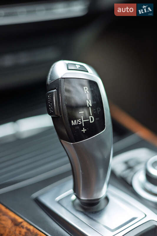 Внедорожник / Кроссовер BMW X5 2011 в Черновцах