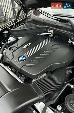 Позашляховик / Кросовер BMW X5 2010 в  фото 37 Позашляховик / Кросовер BMW X5 2010 в