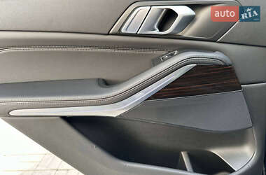Внедорожник / Кроссовер BMW X5 2018 в 