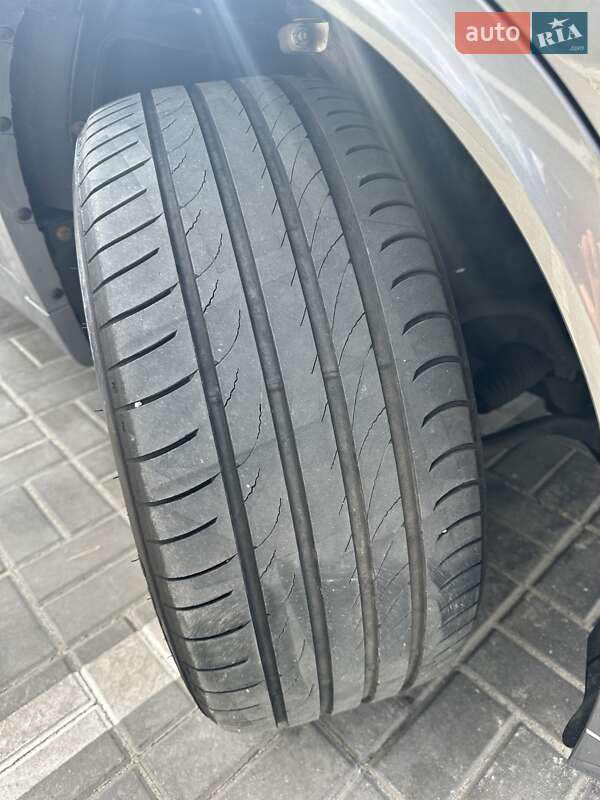 Позашляховик / Кросовер BMW X5 2016 в Лозовій