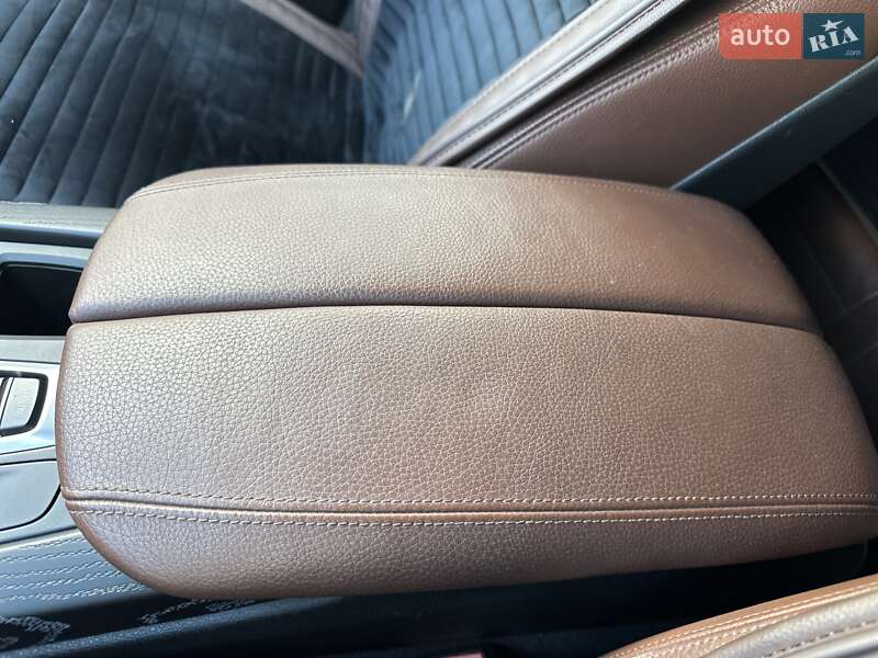 Позашляховик / Кросовер BMW X5 2016 в Лозовій