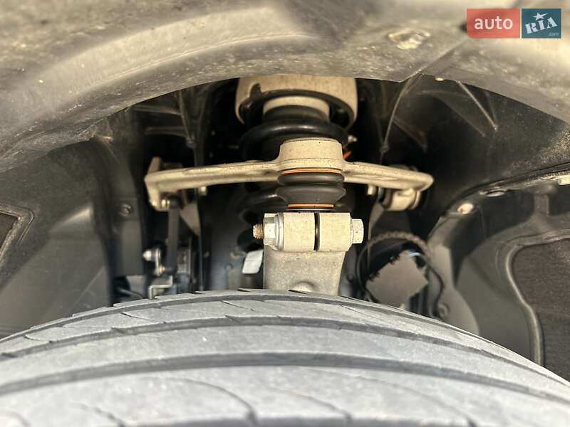 Позашляховик / Кросовер BMW X5 2016 в Лозовій