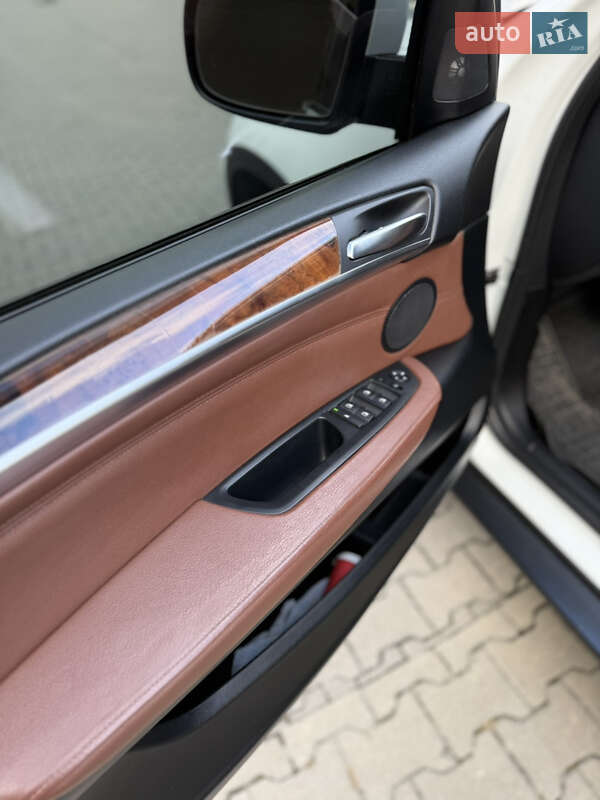 Внедорожник / Кроссовер BMW X5 2012 в Хмельницком фото 10 Внедорожник / Кроссовер BMW X5 2012 в Хмельницком