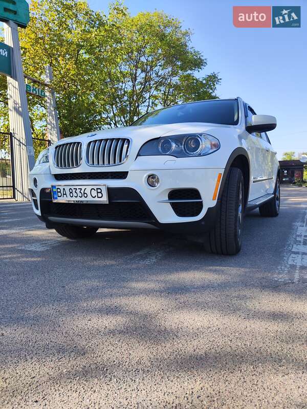 Позашляховик / Кросовер BMW X5 2013 в Києві фото 5 Позашляховик / Кросовер BMW X5 2013 в Києві