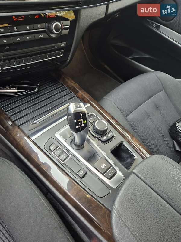 Внедорожник / Кроссовер BMW X5 2015 в Днепре фото 14 Внедорожник / Кроссовер BMW X5 2015 в Днепре