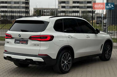 Внедорожник / Кроссовер BMW X5 2019 в 