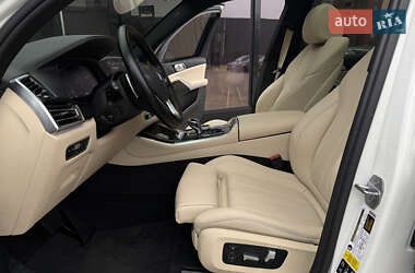 Внедорожник / Кроссовер BMW X5 2019 в 