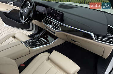 Внедорожник / Кроссовер BMW X5 2019 в 