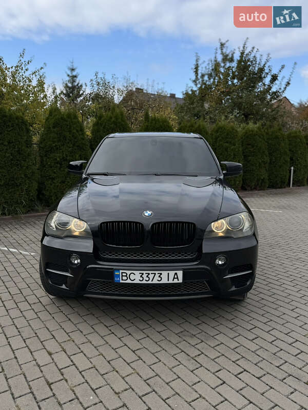 Внедорожник / Кроссовер BMW X5 2011 в Львове
