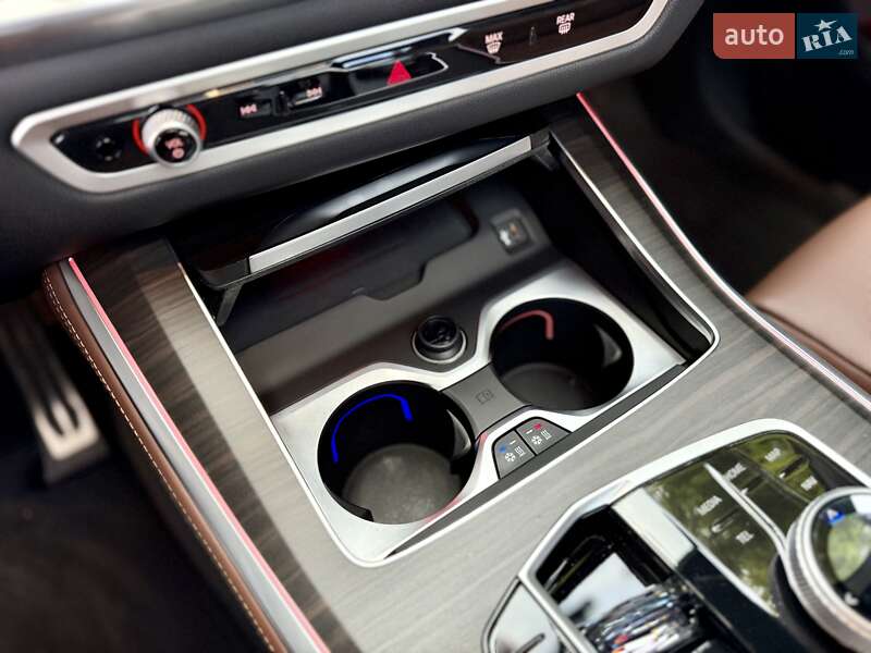 Внедорожник / Кроссовер BMW X5 2024 в Днепре
