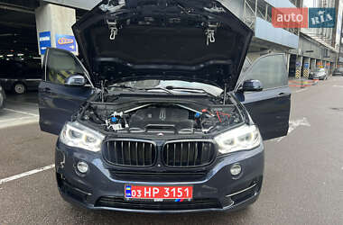 Внедорожник / Кроссовер BMW X5 2015 в 