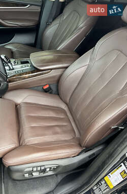 Внедорожник / Кроссовер BMW X5 2015 в 