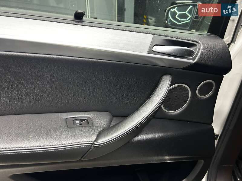 Внедорожник / Кроссовер BMW X5 2010 в Черновцах фото 12 Внедорожник / Кроссовер BMW X5 2010 в Черновцах