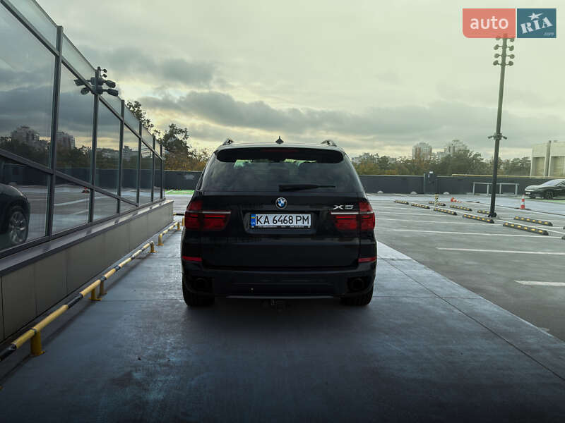 Внедорожник / Кроссовер BMW X5 2011 в Киеве