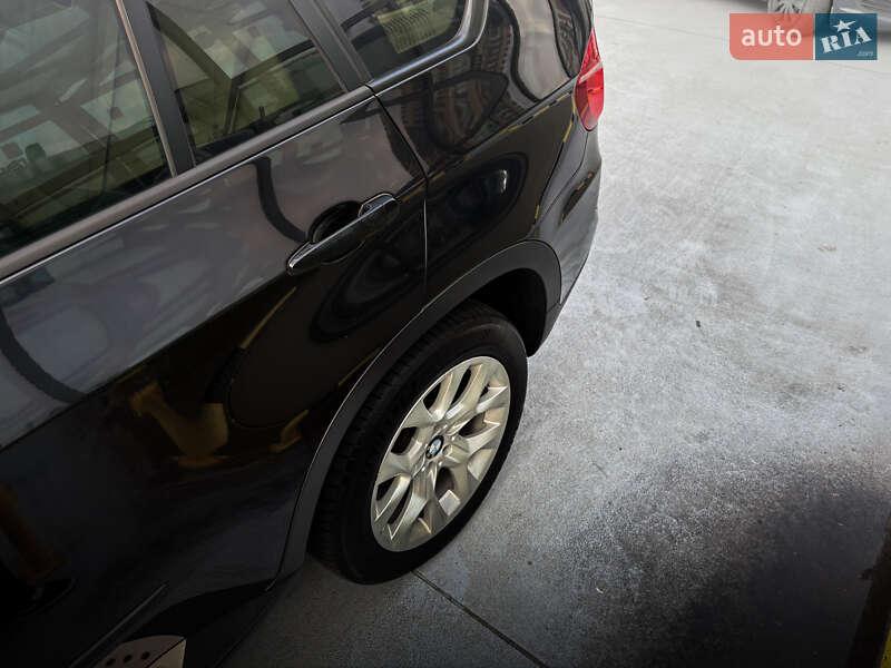 Внедорожник / Кроссовер BMW X5 2011 в Киеве