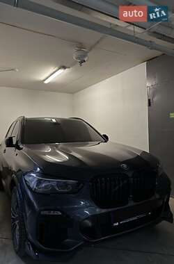 Внедорожник / Кроссовер BMW X5 2019 в 