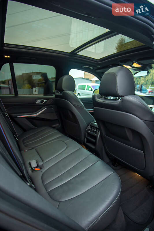 Внедорожник / Кроссовер BMW X5 2020 в Черновцах