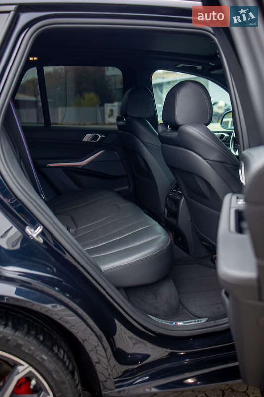 Внедорожник / Кроссовер BMW X5 2020 в Черновцах