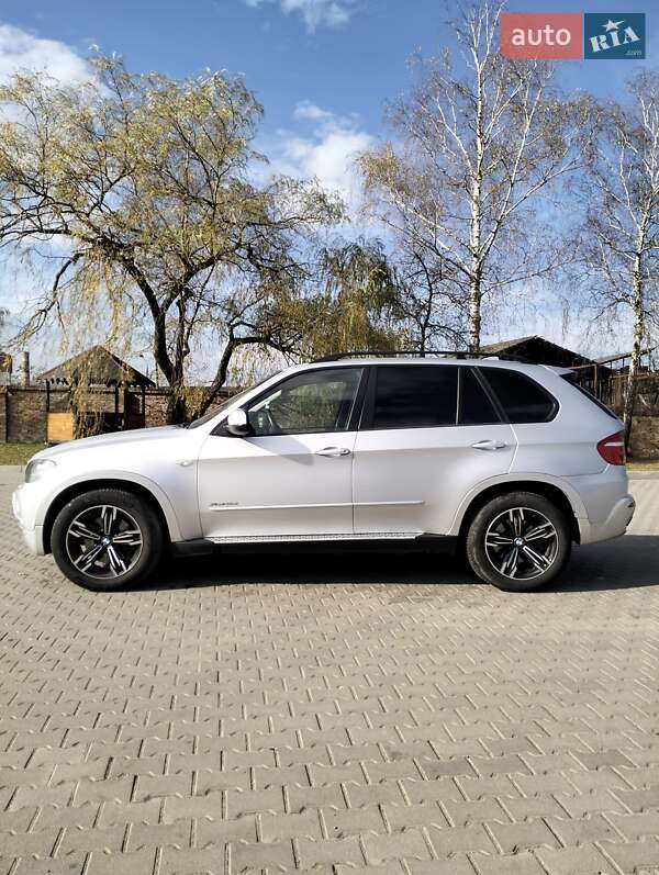 Внедорожник / Кроссовер BMW X5 2009 в Коломые