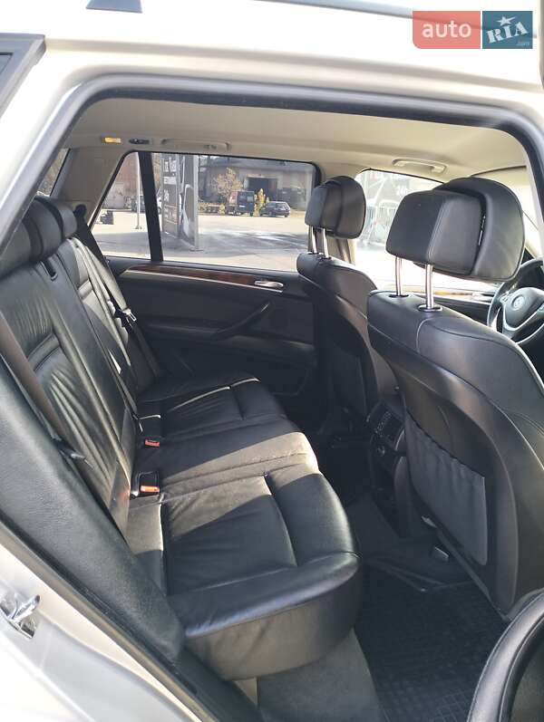 Внедорожник / Кроссовер BMW X5 2009 в Коломые