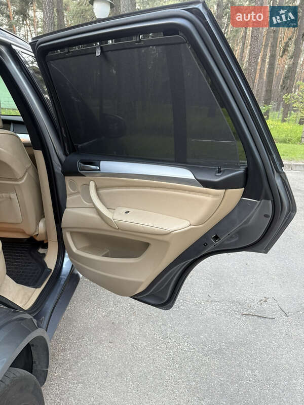 Позашляховик / Кросовер BMW X5 2009 в Києві фото 12 Позашляховик / Кросовер BMW X5 2009 в Києві