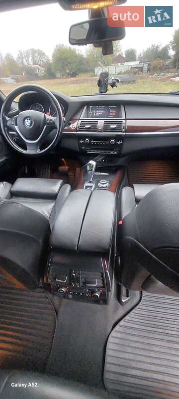 Внедорожник / Кроссовер BMW X5 2012 в Першотравенске