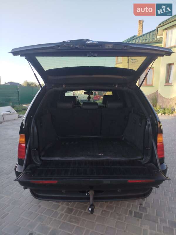 Внедорожник / Кроссовер BMW X5 2003 в Ковеле