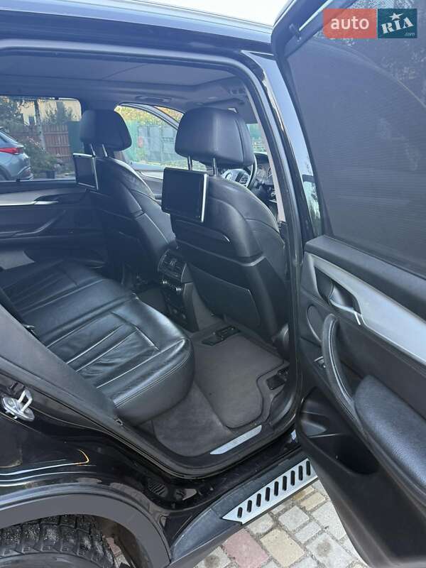 Позашляховик / Кросовер BMW X5 2015 в Хмільнику