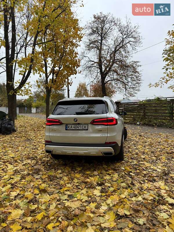 Внедорожник / Кроссовер BMW X5 2019 в Киеве