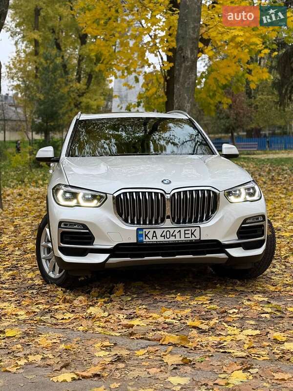 Внедорожник / Кроссовер BMW X5 2019 в Киеве