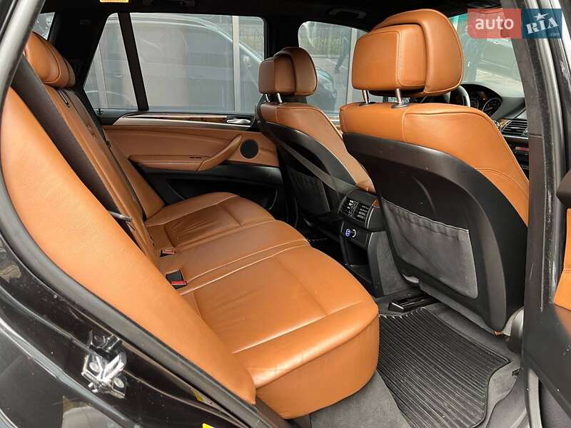 Внедорожник / Кроссовер BMW X5 2009 в Киеве