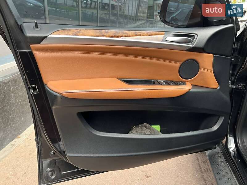 Внедорожник / Кроссовер BMW X5 2009 в Киеве