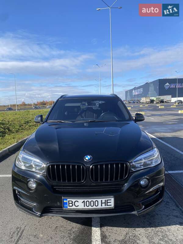 Позашляховик / Кросовер BMW X5 2016 в Львові