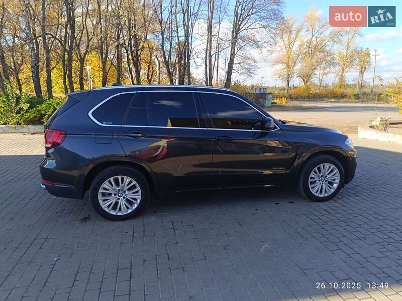Внедорожник / Кроссовер BMW X5 2017 в Городке
