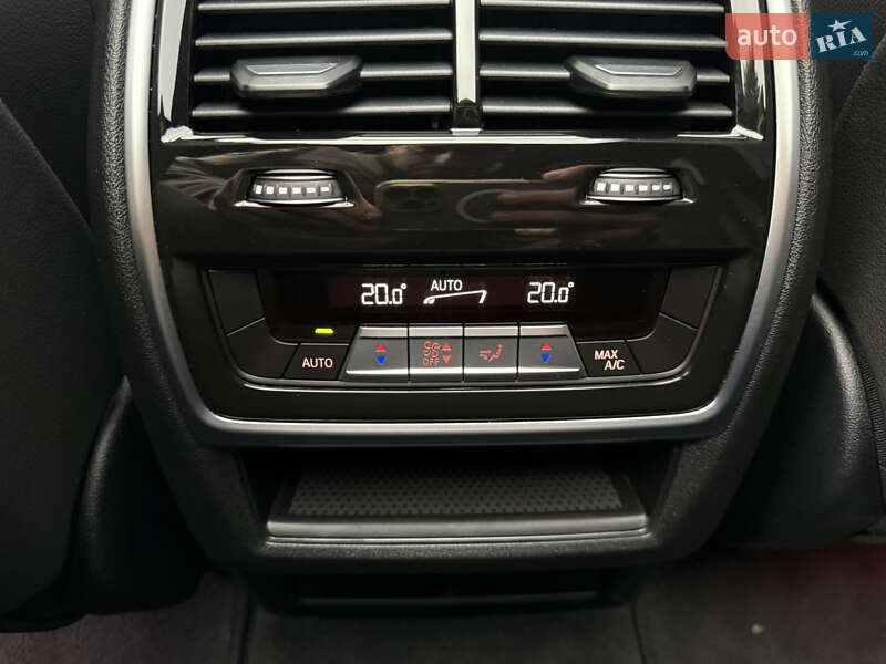 Внедорожник / Кроссовер BMW X5 2021 в Киеве