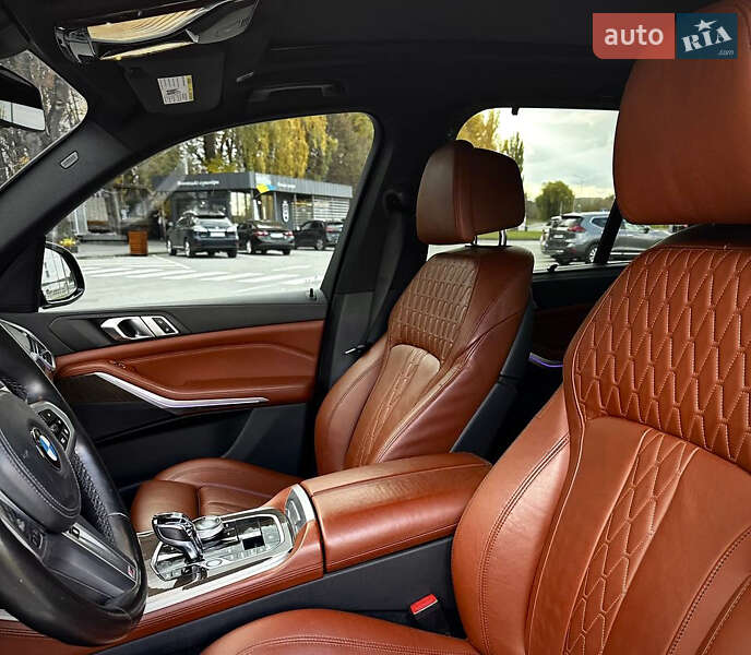 Внедорожник / Кроссовер BMW X5 2022 в Киеве