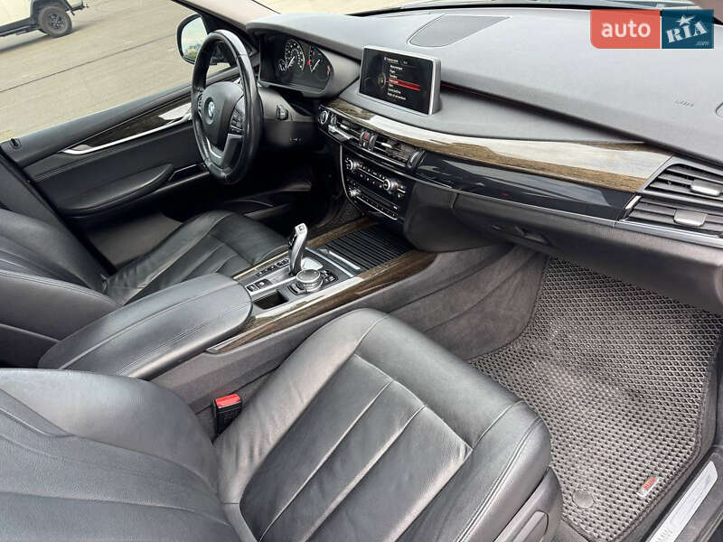 Позашляховик / Кросовер BMW X5 2015 в Луцьку